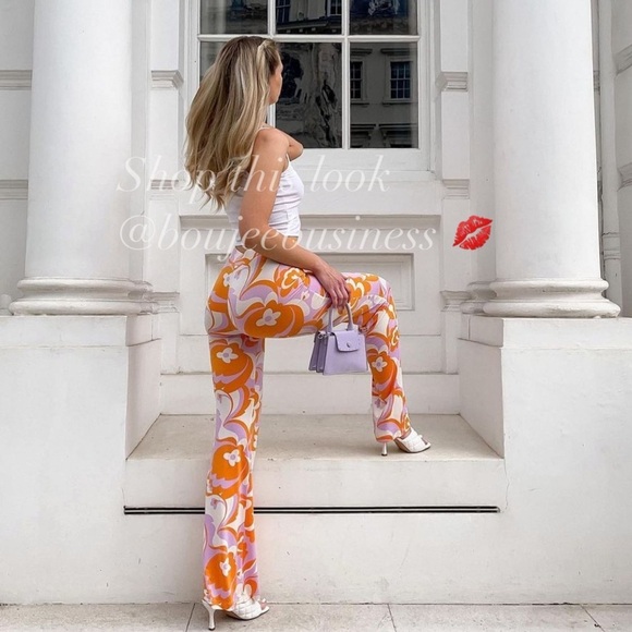 ZARA Floral Printed Flared Pants - Picture 2 of 4
